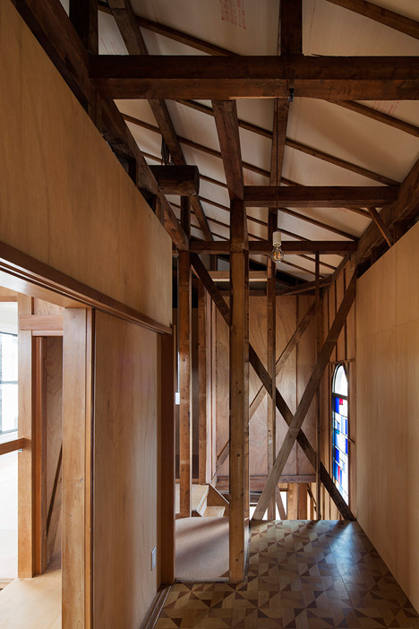 House in Hatogaya by Schemata Architects