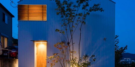House in Ikoma by Arbol Design Studio