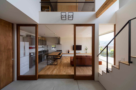 House-in-Ikoma-by-Arbol-Design-Studio_dezeen_468_6