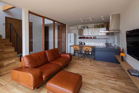House-in-Ikoma-by-Arbol-Design-Studio_dezeen_468_7