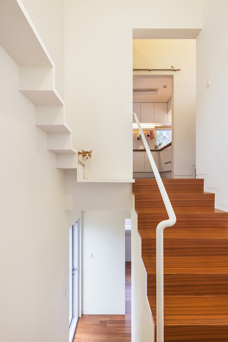 House in Seoul by OBBA