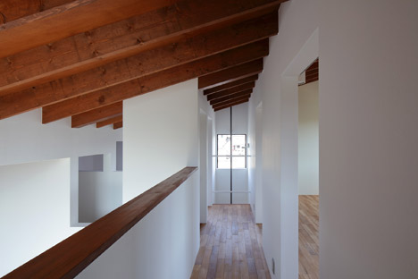 House in Shigaraki by Junichi Kato