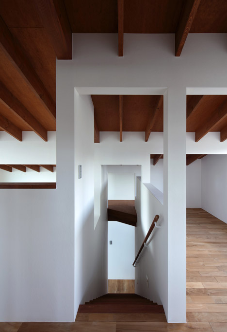 House in Shigaraki by Junichi Kato