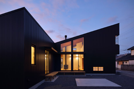 House in Shigaraki by Junichi Kato