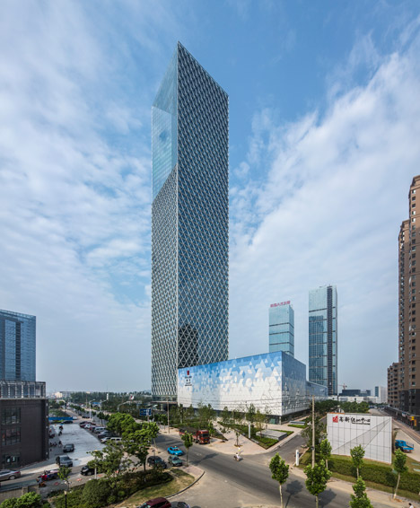 Jiangxi Nanchang Greenland Zifeng Tower by SOM