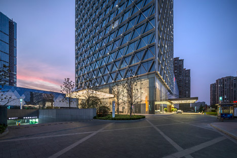 Jiangxi Nanchang Greenland Zifeng Tower by SOM