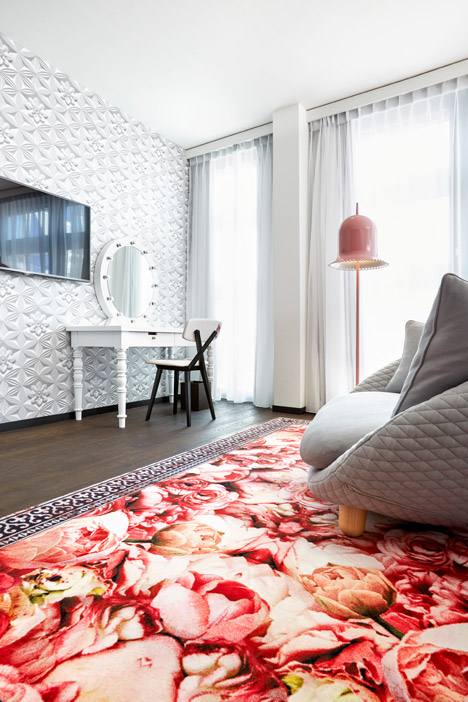 Kameha-Grand-Zurich-hotel_Marcel-Wanders_two_dezeen_468_5
