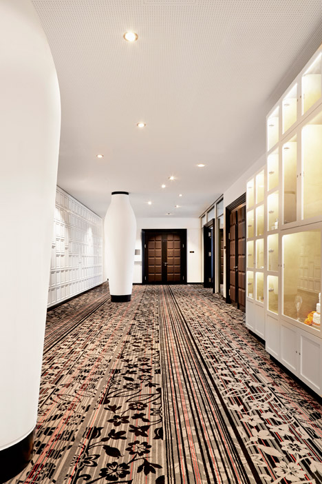 Kameha-Grand-Zurich-hotel_Marcel-Wanders_two_dezeen_468_6