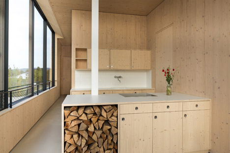 Lakehouse-in-Austria_Maximilian-Eisenkock-Architecture_dezeen_468_11