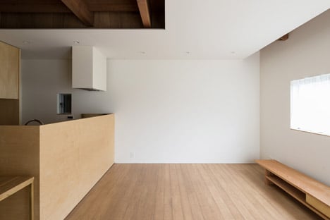 Leave Small House by Tsubasa Iwahashi