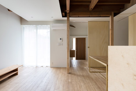 Leave Small House by Tsubasa Iwahashi
