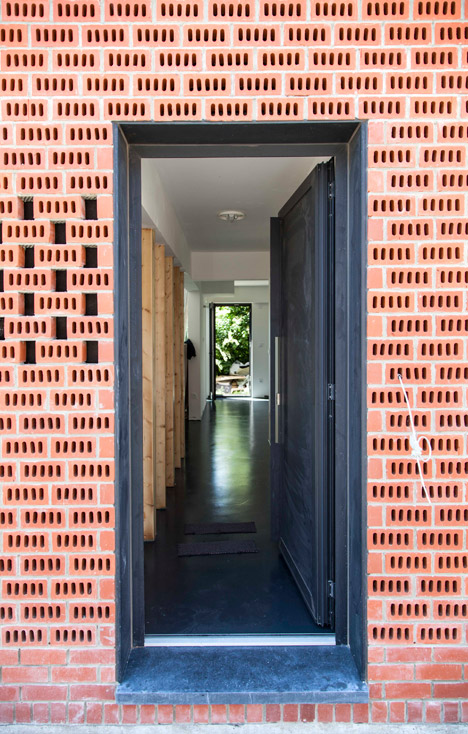 Maison B by Yoda Architecture