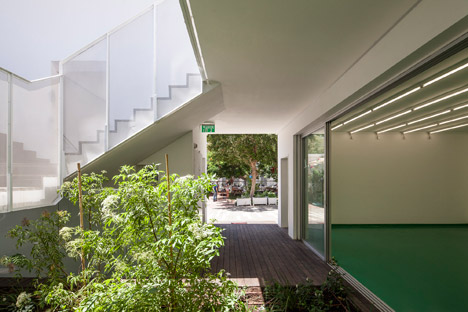 Marc Chagall School by Paritzki and Liani architects