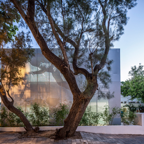 Marc Chagall School by Paritzki and Liani architects