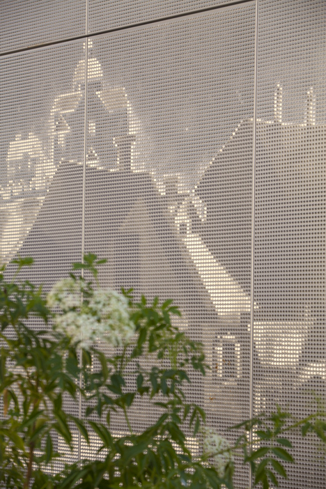 Marc Chagall school by Paritzki & Liani Architects