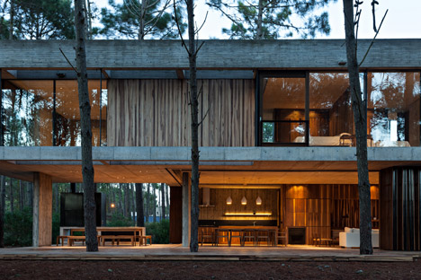 Marino House by ATV Arquitectos