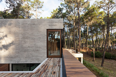 Marino House by ATV Arquitectos