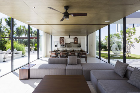Naman Villa by MIA Design Studio