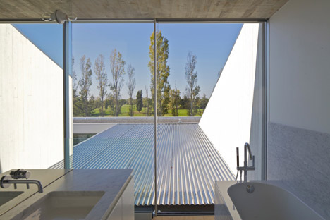 Pavilion M by PPA Architectures