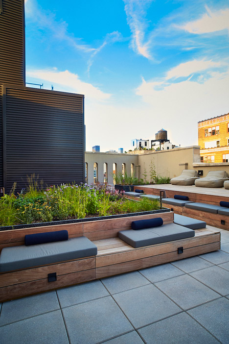 Piet Oudolf's Huys rooftop terrace