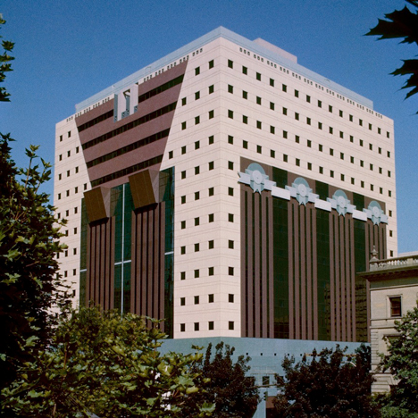 Portland Municipal Services Building, Oregon, by Michael Graves
