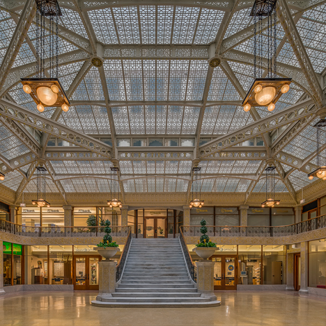 Rookery_Burnham_renovation_Frank Lloyd Wright_James Caulfield_Frank Lloyd Wright Trust_dezeen_sq