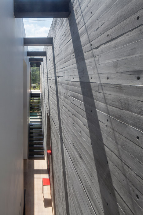 SB House by Pitsou Kedem
