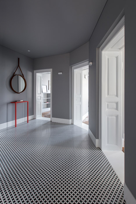Strauss apartment by YCL