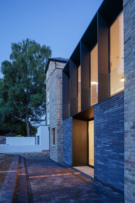 Semi-detached house in Oxford by Delvendahl Martin Architects