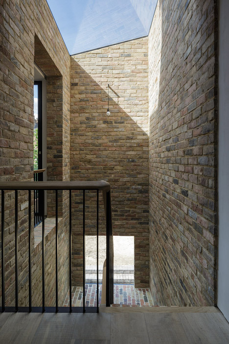 Semi-detached house in Oxford by Delvendahl Martin Architects