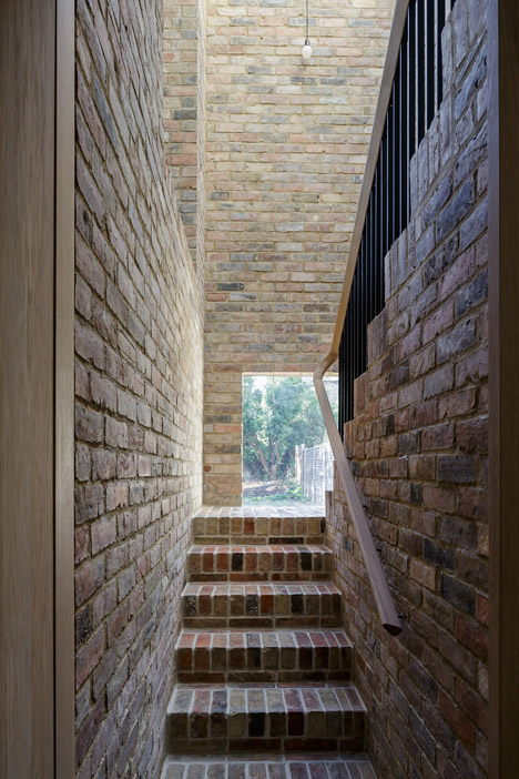 Semi-detached house in Oxford by Delvendahl Martin Architects