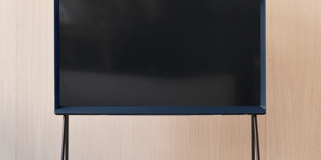 Serif TV by Ronan and Erwan Bouroullec