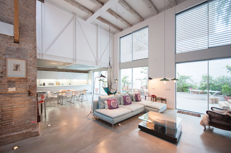Single House Building by Lluis Corbella Architecture and Design