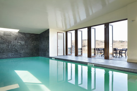 Split house by Alma-nac