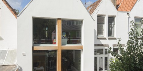 Stretched House by Ruud Visser Architecten