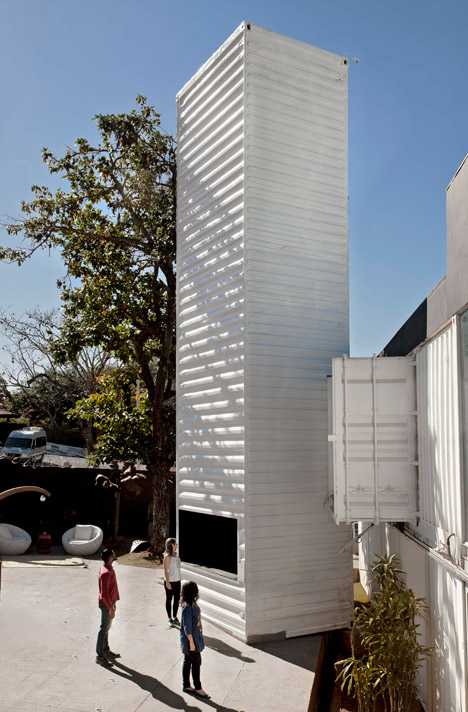 Superiscope by Pedro Barata e Arquitetos Associados