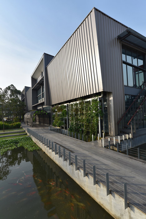 The Arc at Bandar Rimbayu by Garis Architects