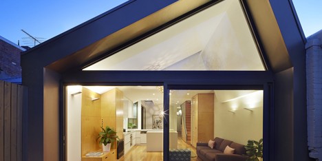 Nic Owen Architects updates ornate Melbourne terrace with ribbed steel extension