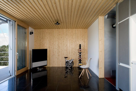 The-Spaceship-Home-by-NOEM_dezeen_468_16