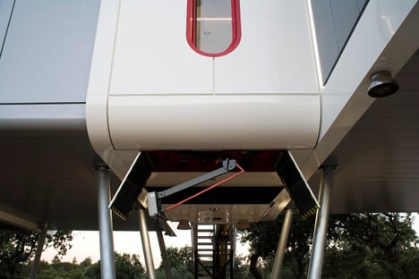 The-Spaceship-Home-by-NOEM_dezeen_468_20