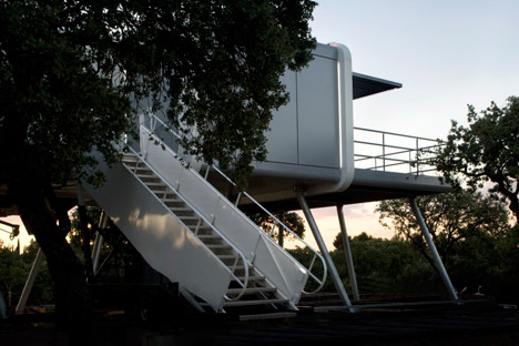 The-Spaceship-Home-by-NOEM_dezeen_468_33