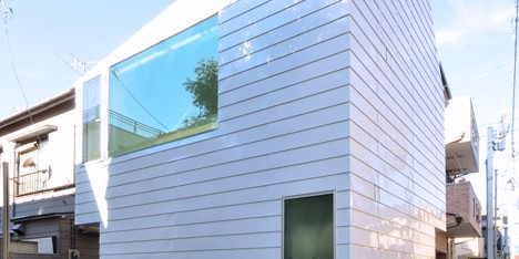 Townhouse in Takaban by Niji Architects
