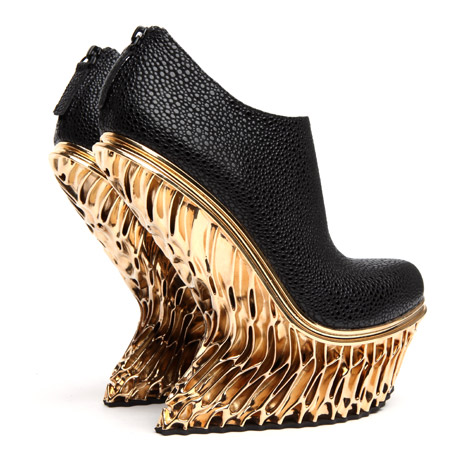 United Nude Francis Bitonti Mutatio Collection 3D printed gold plated shoe