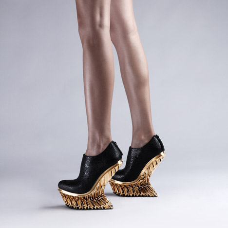 United Nude Francis Bitonti Mutatio Collection 3D printed gold plated shoe