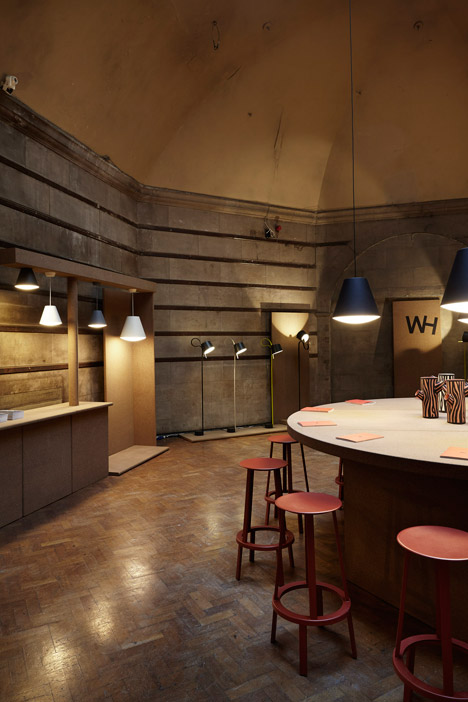 Wrong-for-Hay_Joel-Hoff_Turn-On-lamp_dezeen_468_3