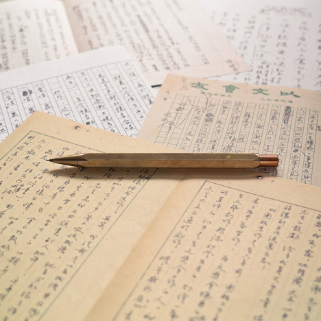 Pen by Y Studio