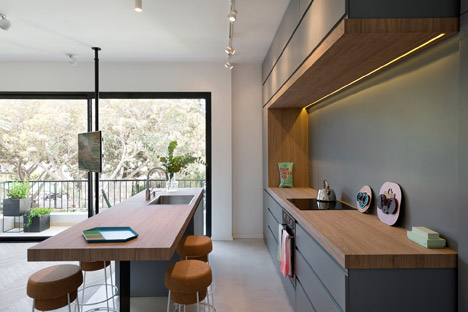 55 metre Tel Aviv apartment by Maayan Zusman and Amir Navon