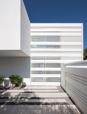 A House By The Sea by Pitsou Kedem