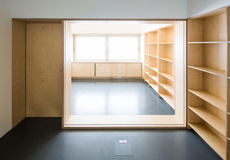 Ademia office and warehouse building by Joao Mendes Ribeiro