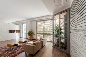 Andarzgoo residential building by Ayeneh Office